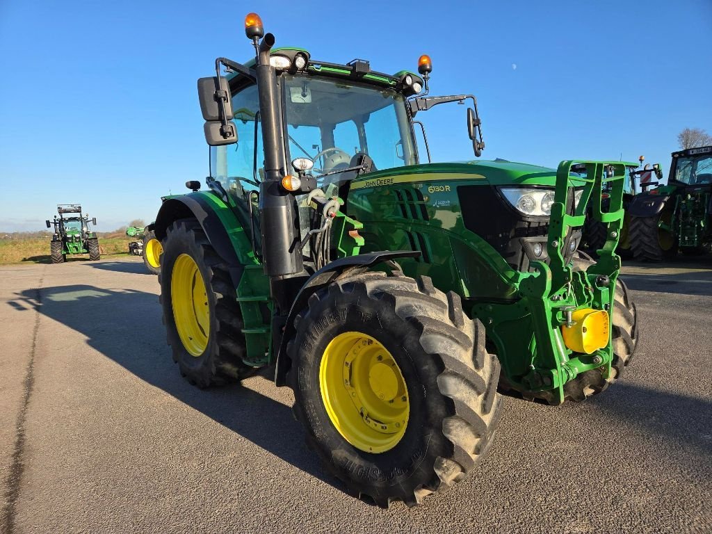 Traktor от тип John Deere 6130r, Gebrauchtmaschine в SAINTENY (Снимка 2)