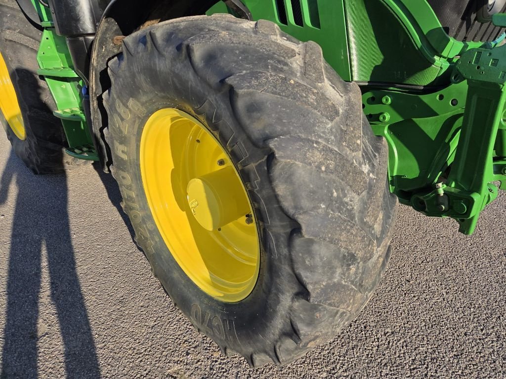 Traktor του τύπου John Deere 6130R, Gebrauchtmaschine σε SAINTENY (Φωτογραφία 4)