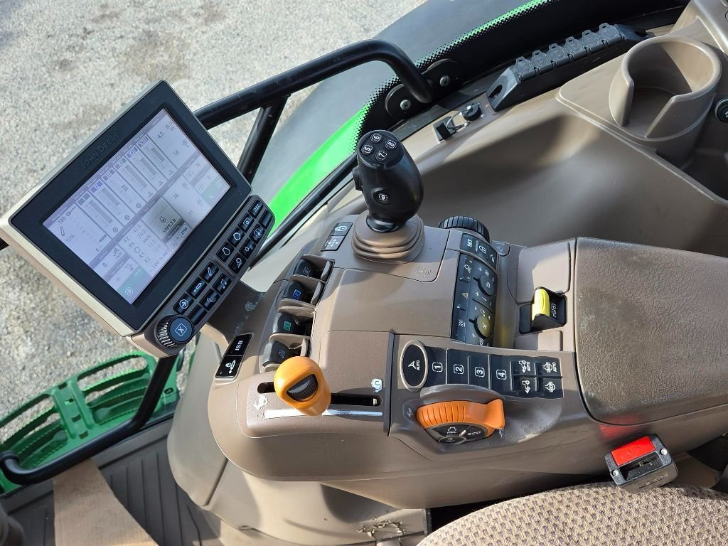 Traktor του τύπου John Deere 6130R, Gebrauchtmaschine σε ATHIS (Φωτογραφία 8)