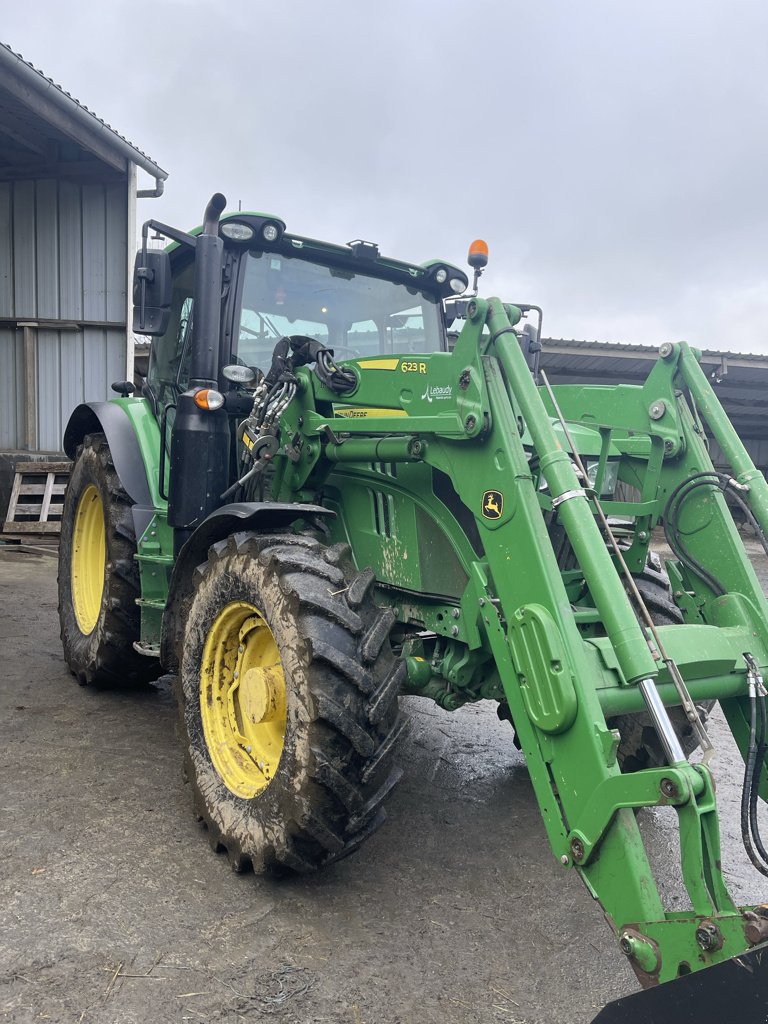 Traktor van het type John Deere 6130R, Gebrauchtmaschine in COULVAIN (Foto 2)