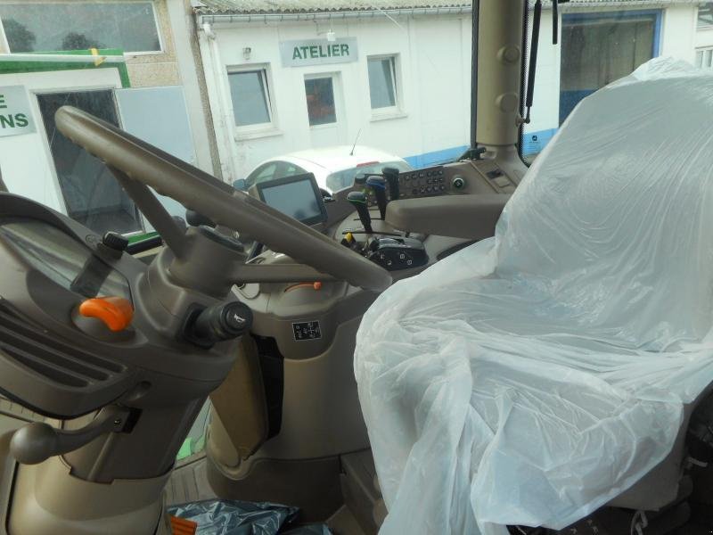 Traktor des Typs John Deere 6130R, Gebrauchtmaschine in Wargnies Le Grand (Bild 5)