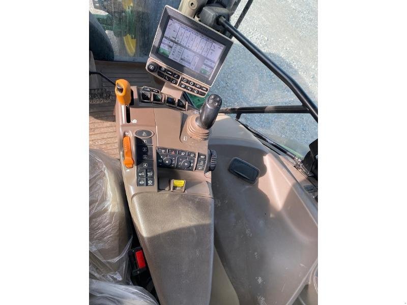 Traktor типа John Deere 6130R, Gebrauchtmaschine в LE PONT CHRETIEN (Фотография 11)