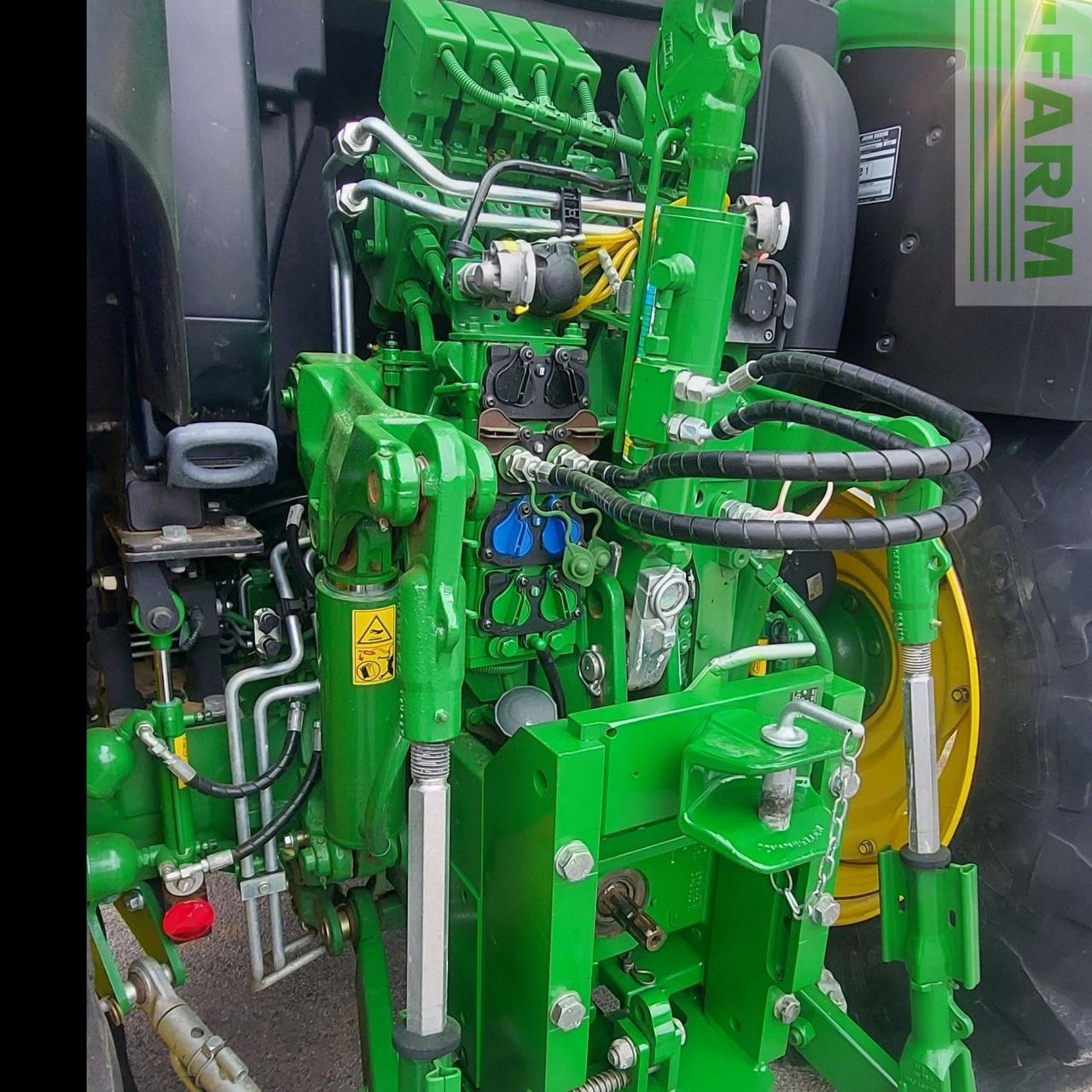 Traktor типа John Deere 6130R, Gebrauchtmaschine в OSIJEK (Фотография 5)