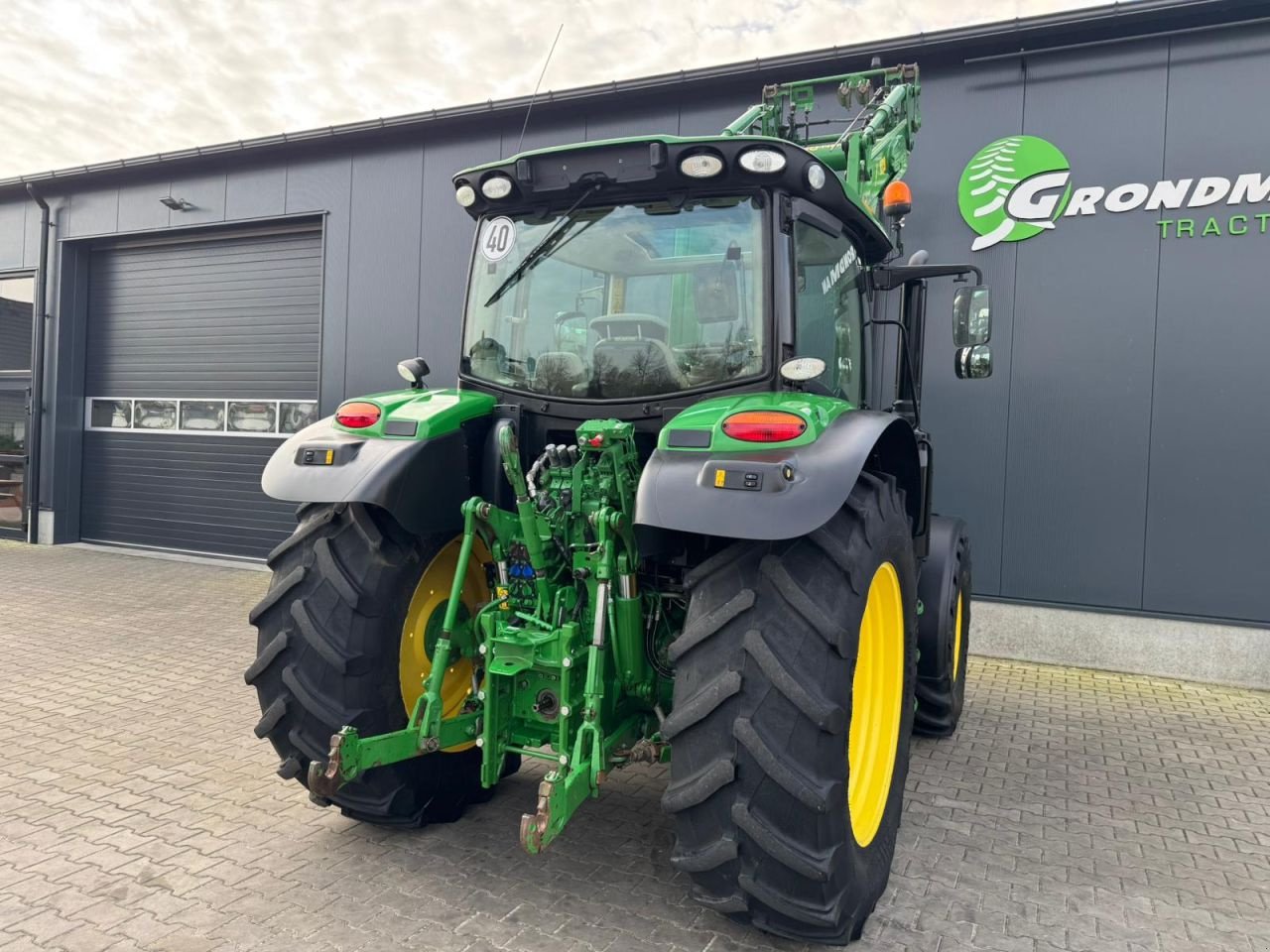 Traktor типа John Deere 6130R, Gebrauchtmaschine в Daarle (Фотография 5)
