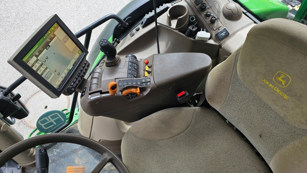 Traktor типа John Deere 6130R, Gebrauchtmaschine в Altendorf (Фотография 4)