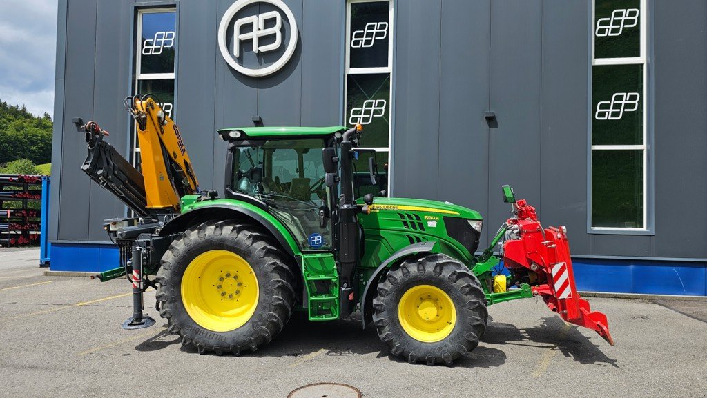 Traktor типа John Deere 6130R, Gebrauchtmaschine в Altendorf (Фотография 1)