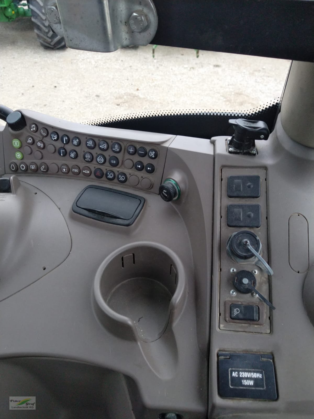 Traktor tip John Deere 6130R, Gebrauchtmaschine in Pegnitz-Bronn (Poză 16)