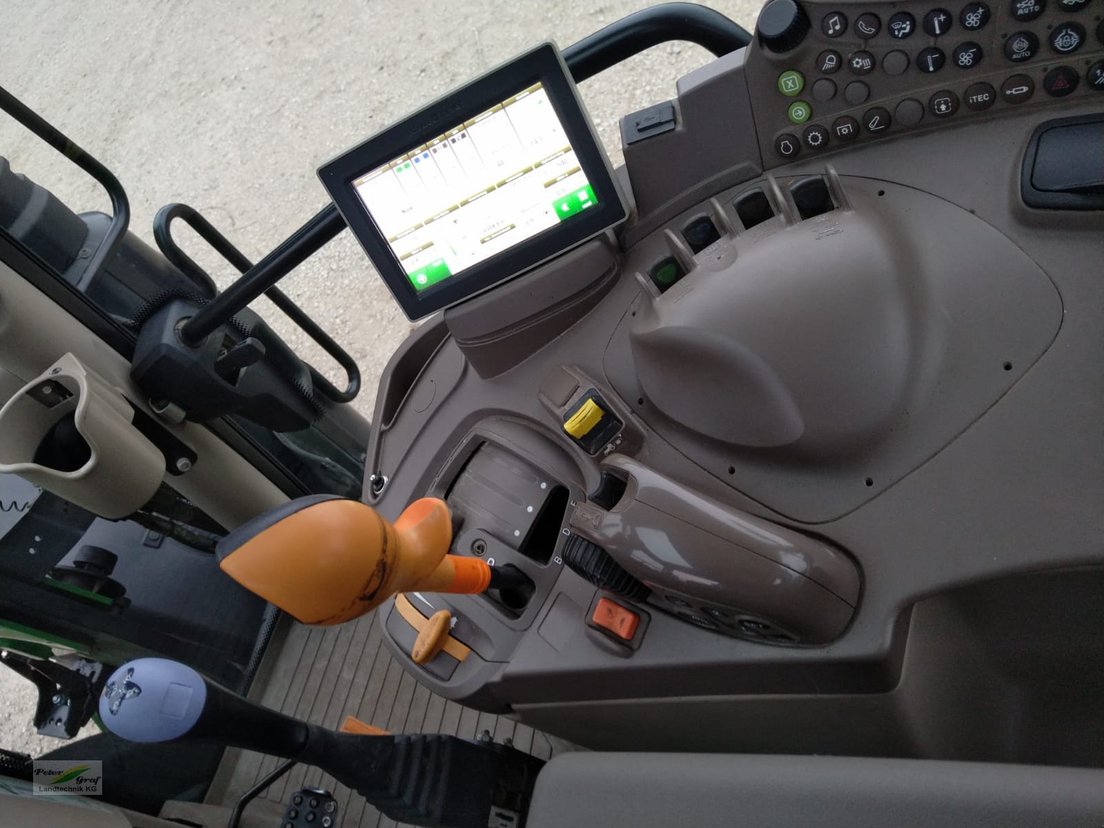 Traktor tip John Deere 6130R, Gebrauchtmaschine in Pegnitz-Bronn (Poză 17)