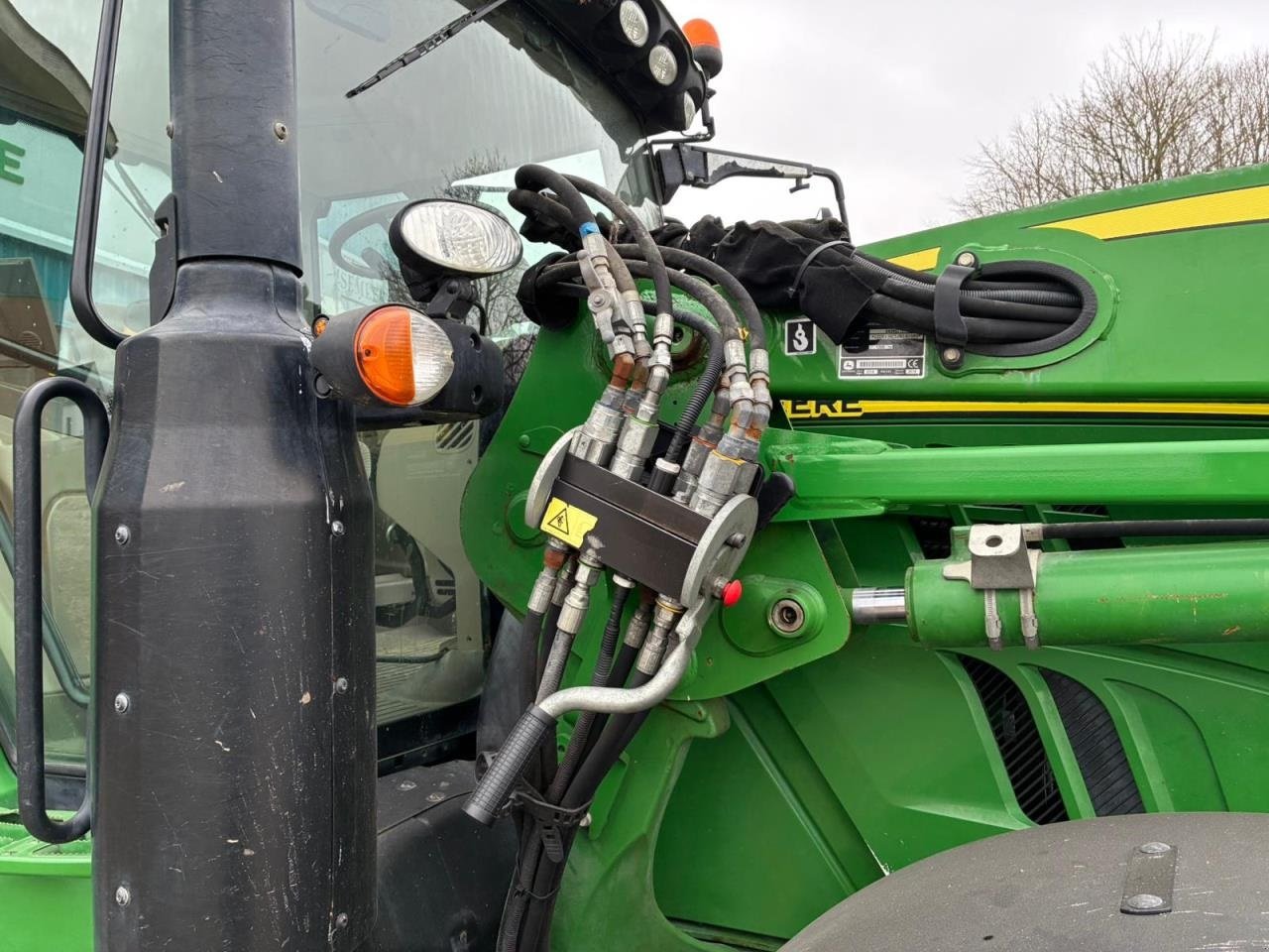 Traktor типа John Deere 6130R, Gebrauchtmaschine в Videbæk (Фотография 16)