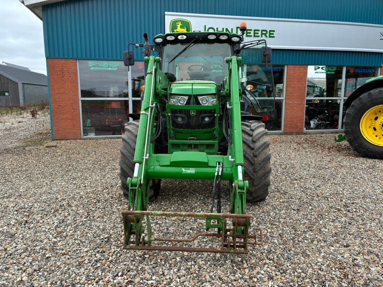 Traktor типа John Deere 6130R, Gebrauchtmaschine в Videbæk (Фотография 13)