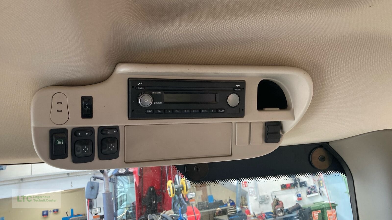 Traktor typu John Deere 6130R, Gebrauchtmaschine v Eggendorf (Obrázek 16)