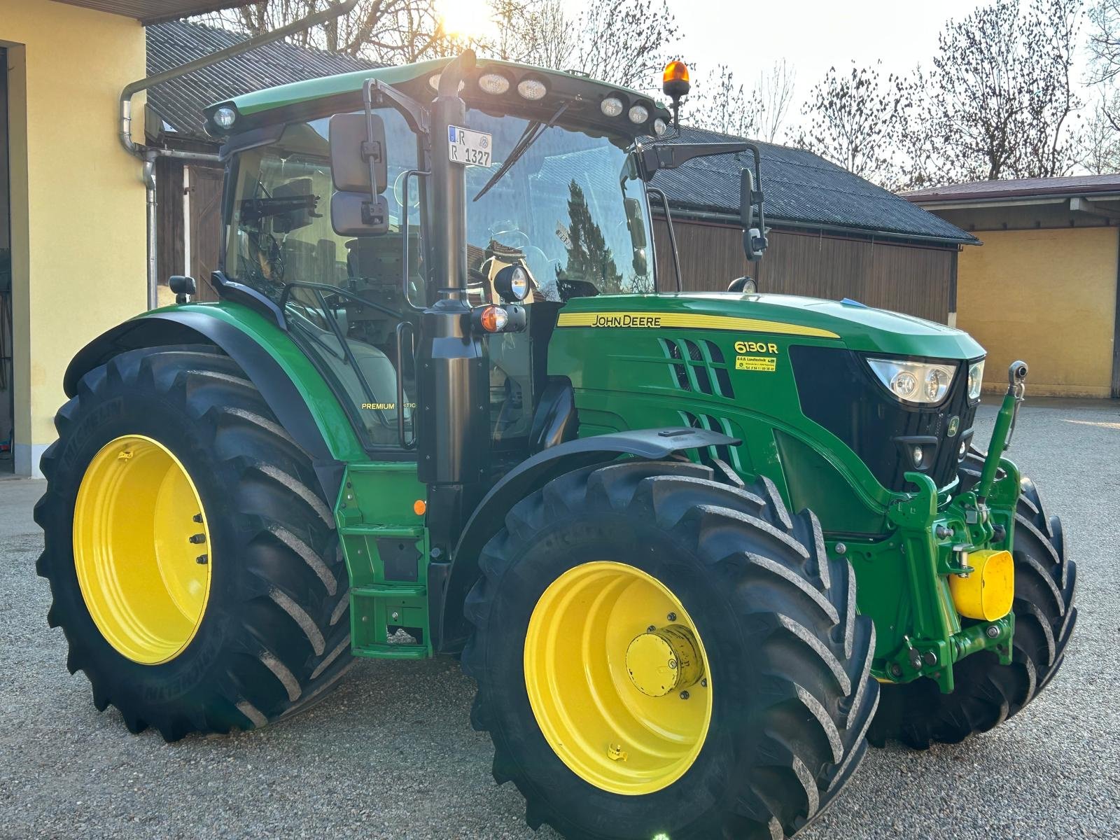 Traktor typu John Deere 6130R, Gebrauchtmaschine v Regensburg (Obrázek 1)