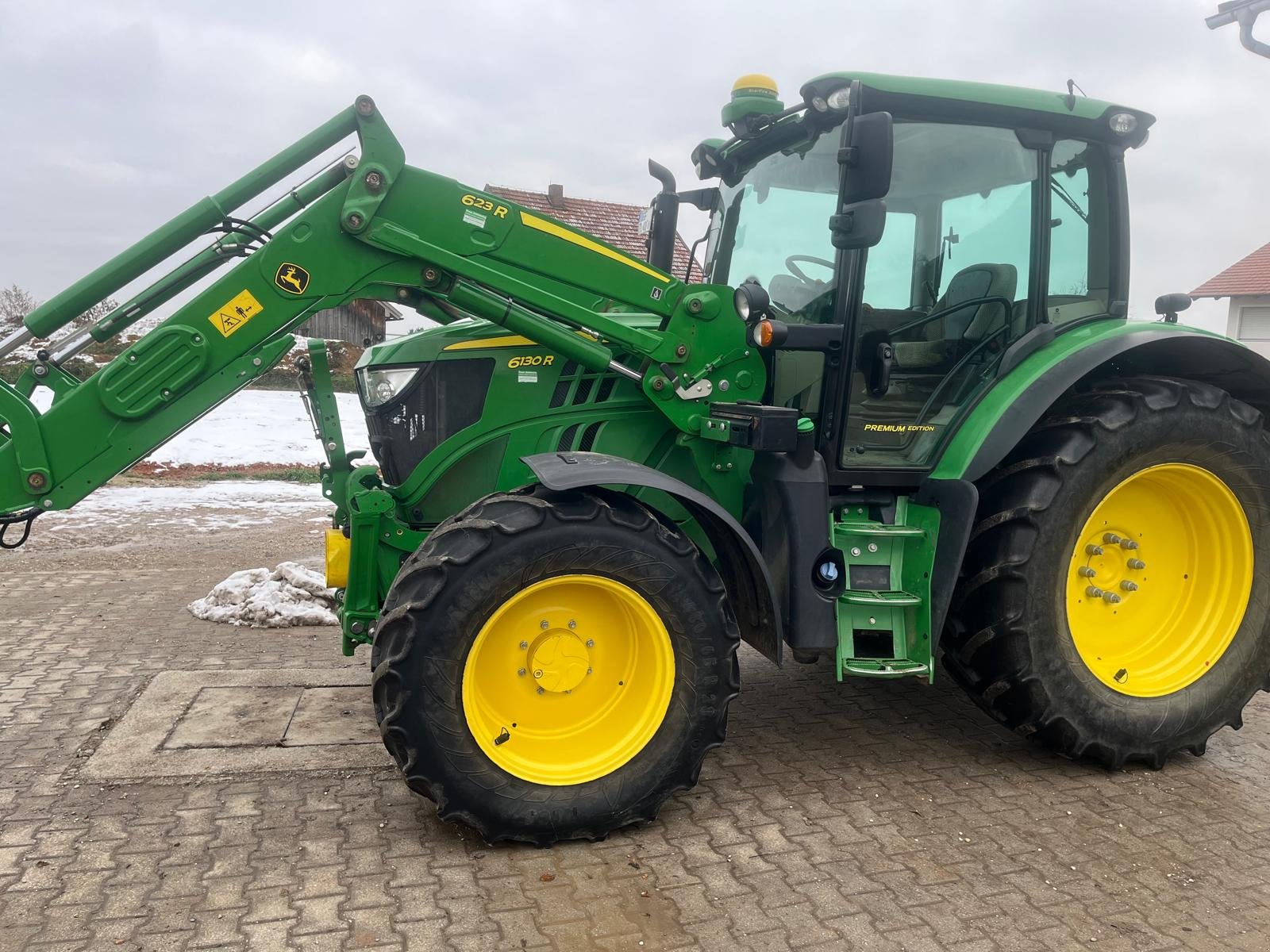 Traktor Türe ait John Deere 6130R, Gebrauchtmaschine içinde Aholming (resim 1)