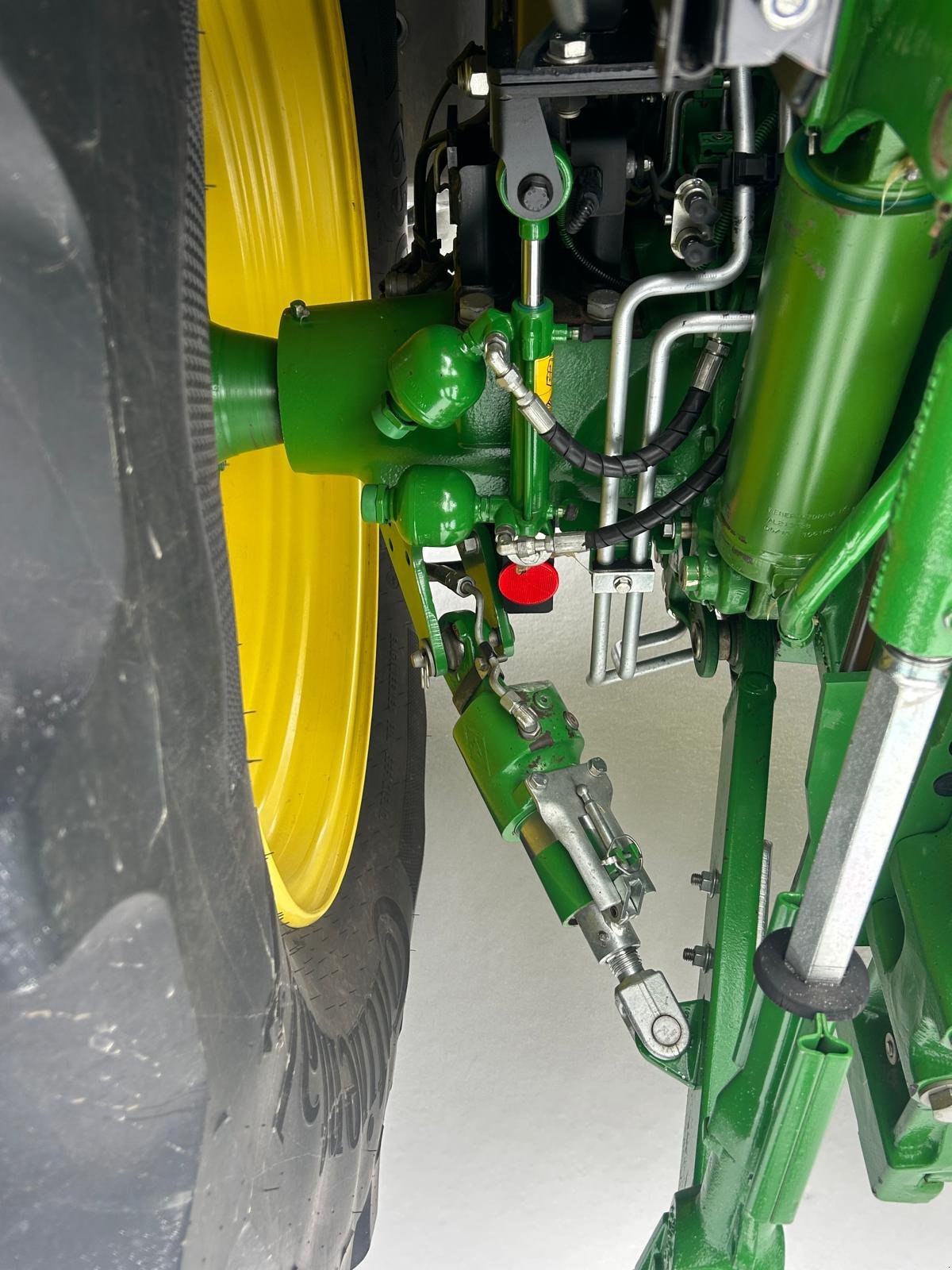 Traktor типа John Deere 6130R, Gebrauchtmaschine в Regensburg (Фотография 5)