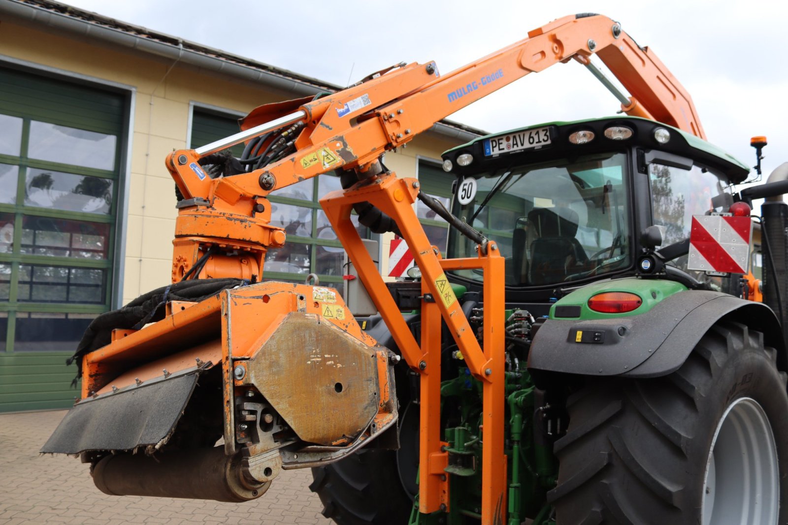 Traktor типа John Deere 6130R, Gebrauchtmaschine в Wendeburg (Фотография 2)