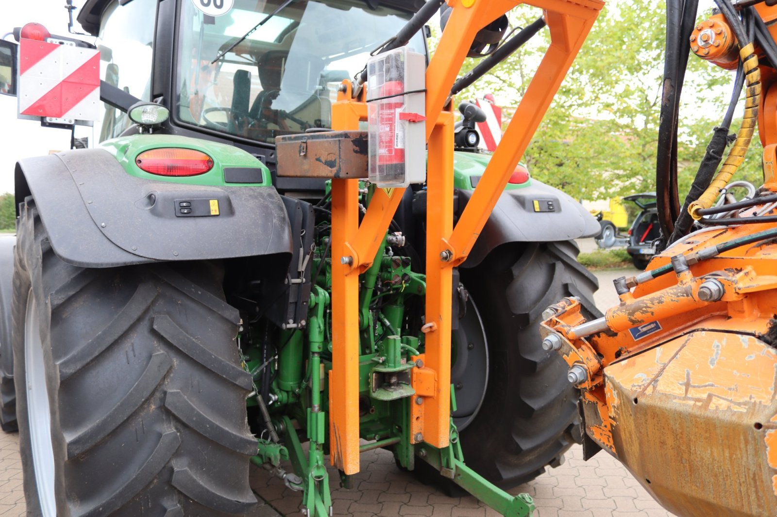 Traktor типа John Deere 6130R, Gebrauchtmaschine в Wendeburg (Фотография 5)