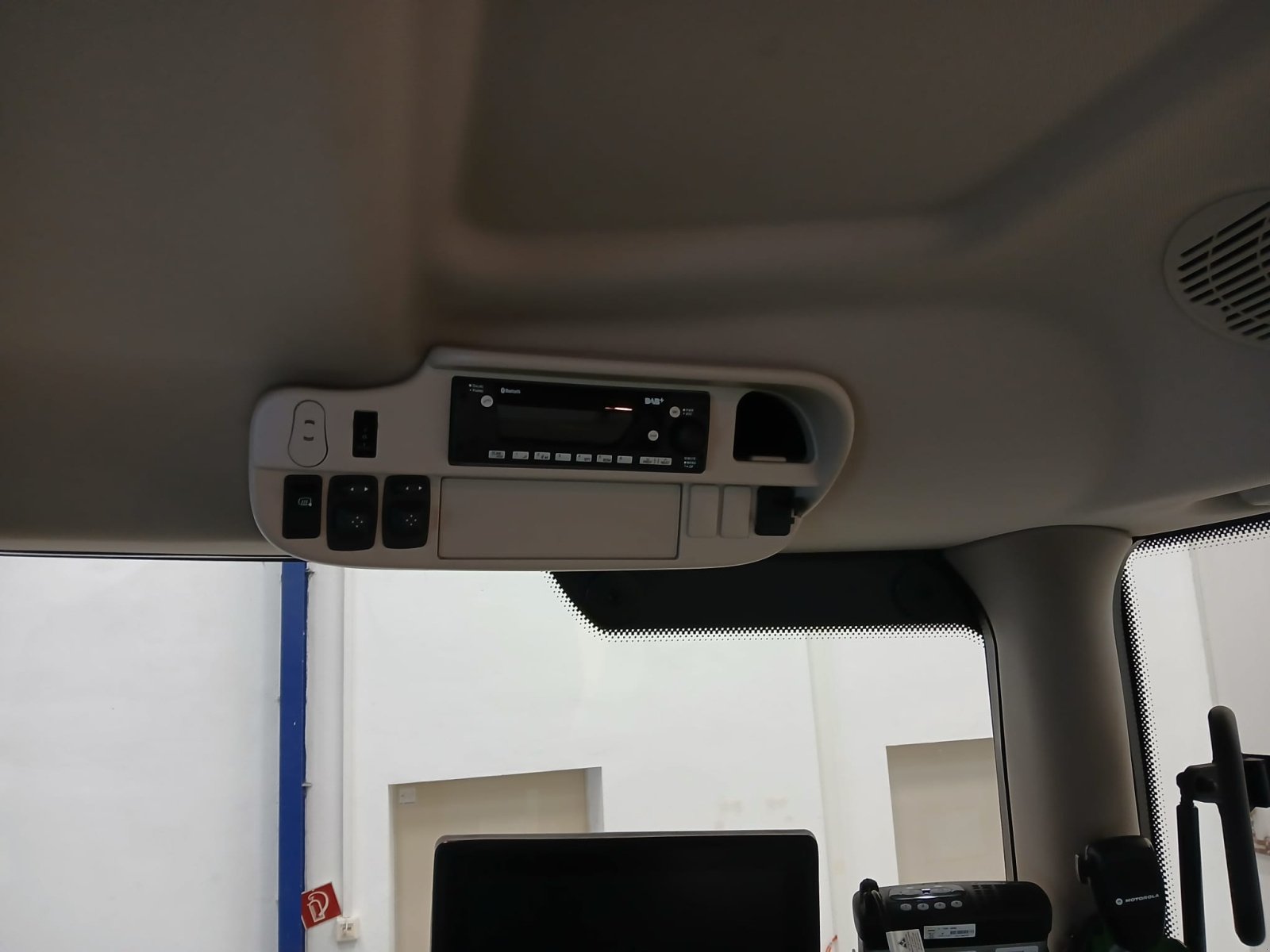 Traktor типа John Deere 6130R, Gebrauchtmaschine в Friedberg-Derching (Фотография 8)