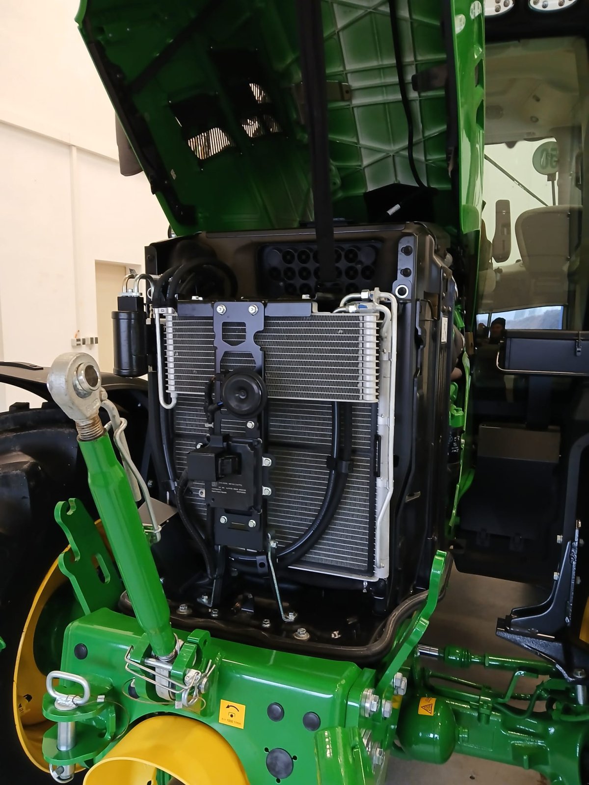 Traktor типа John Deere 6130R, Gebrauchtmaschine в Friedberg-Derching (Фотография 17)