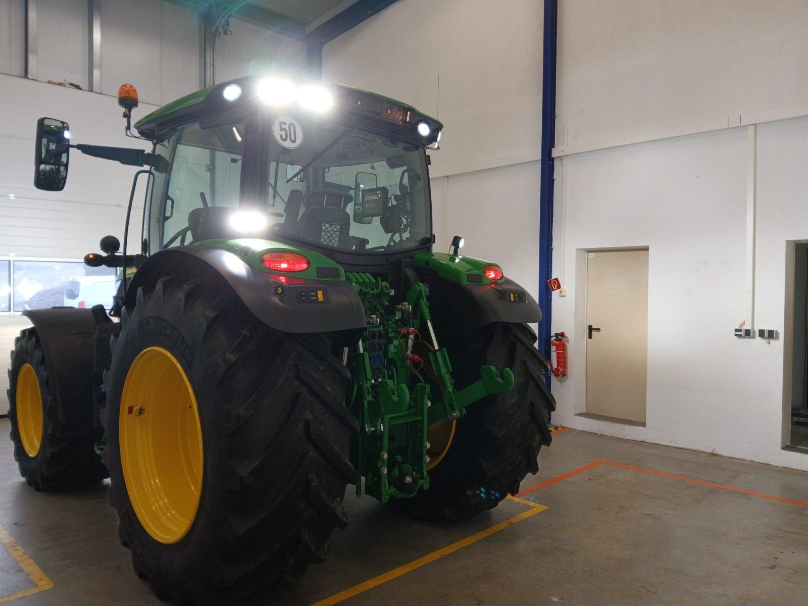 Traktor типа John Deere 6130R, Gebrauchtmaschine в Friedberg-Derching (Фотография 22)