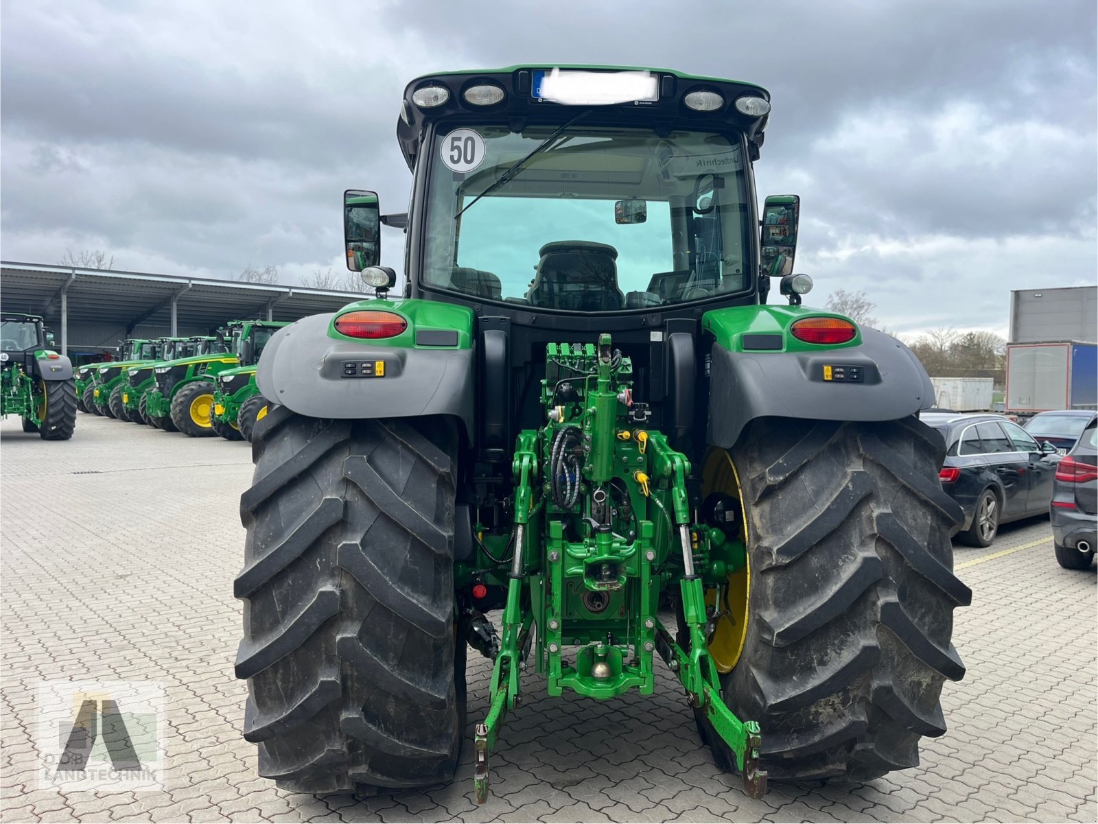 Traktor des Typs John Deere 6135 R 6135R, Gebrauchtmaschine in Regensburg (Bild 7)