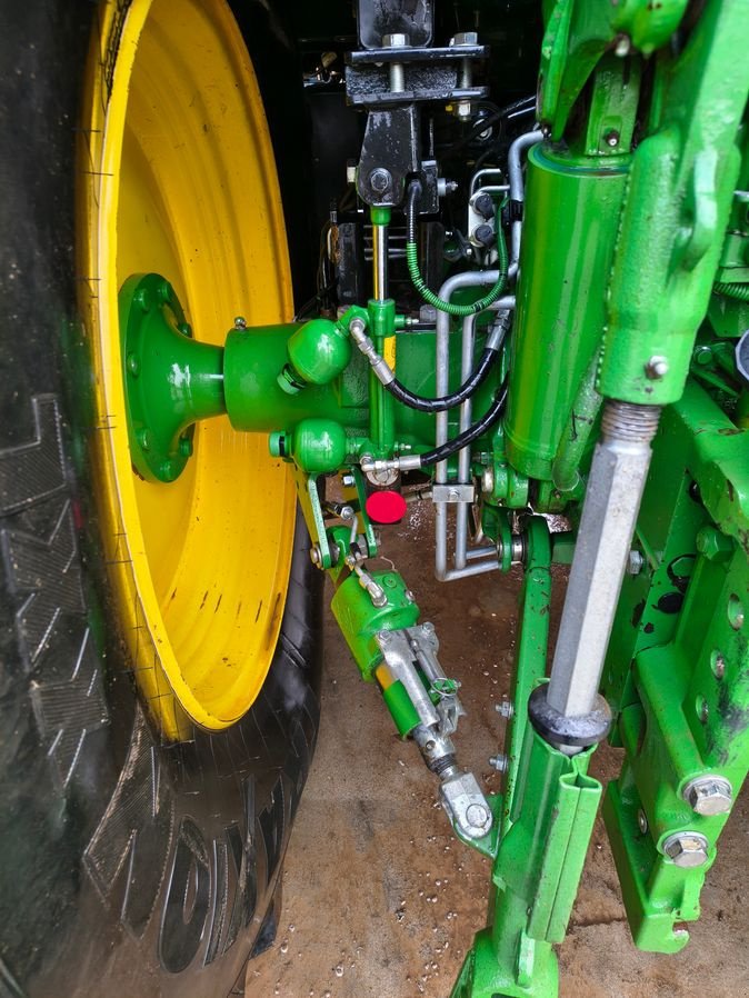 Traktor Türe ait John Deere 6135 R, Gebrauchtmaschine içinde Schaafheim (resim 10)