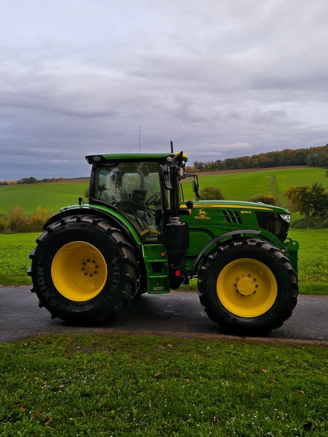 Traktor Türe ait John Deere 6135 R, Gebrauchtmaschine içinde Schaafheim (resim 12)