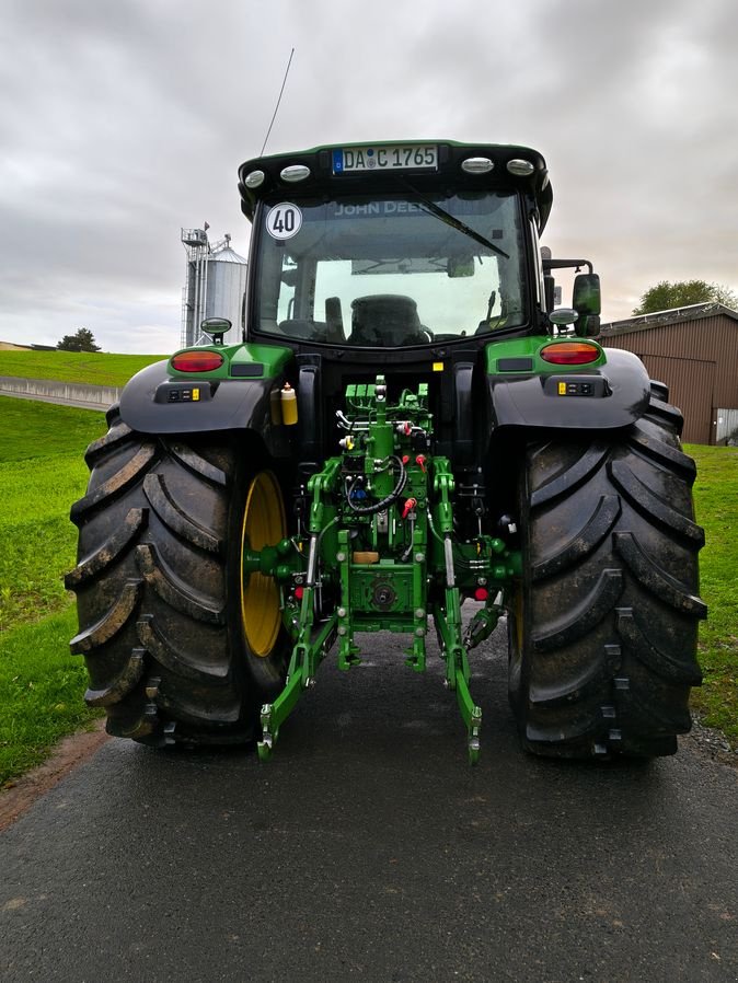 Traktor типа John Deere 6135 R, Gebrauchtmaschine в Schaafheim (Фотография 3)
