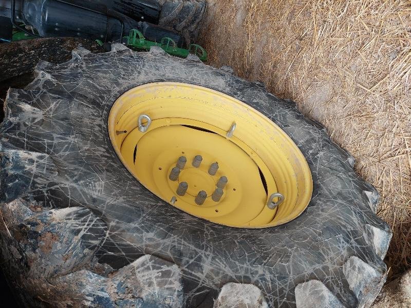 Traktor typu John Deere 6135M, Gebrauchtmaschine v VOUZIERS (Obrázek 4)