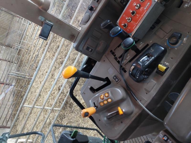 Traktor typu John Deere 6135M, Gebrauchtmaschine v VOUZIERS (Obrázek 5)