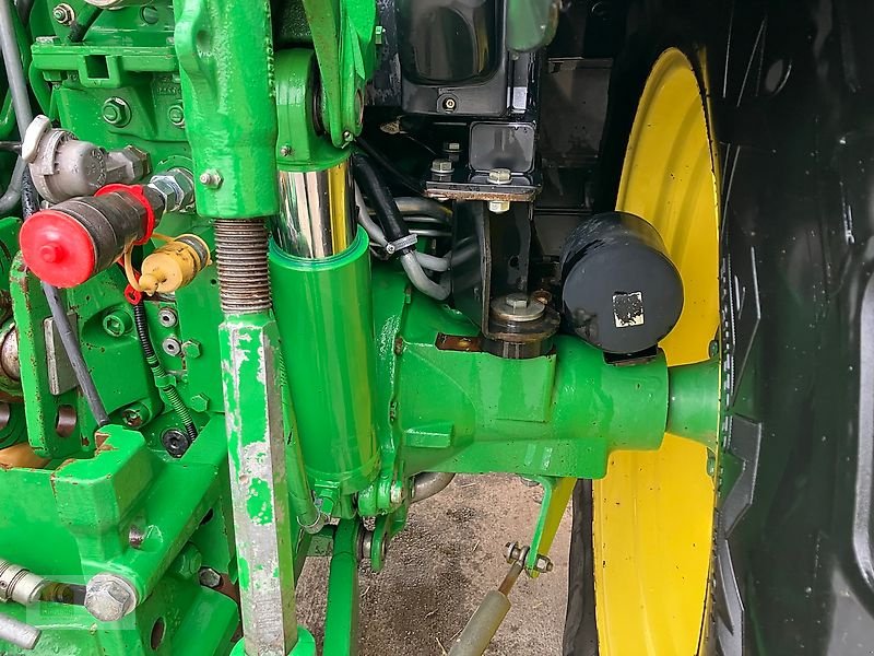 Traktor типа John Deere 6135R + FL 643R, Gebrauchtmaschine в Salsitz (Фотография 18)