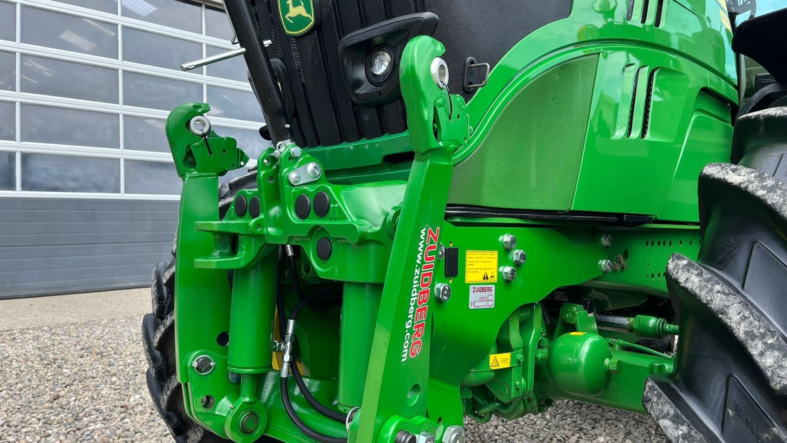 Traktor vrste John Deere 6135R Krybegear, frontlift, TLS Affjedret foraksel og affjedret kabine samt luft anlæg, Gebrauchtmaschine v Lintrup (Slika 11)