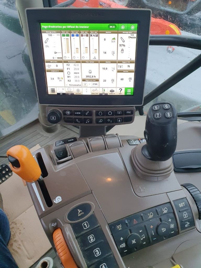 Traktor типа John Deere 6135R, Gebrauchtmaschine в VALOGNES (Фотография 3)