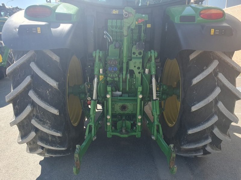 Traktor типа John Deere 6135R, Gebrauchtmaschine в PITHIVIERS Cedex (Фотография 7)