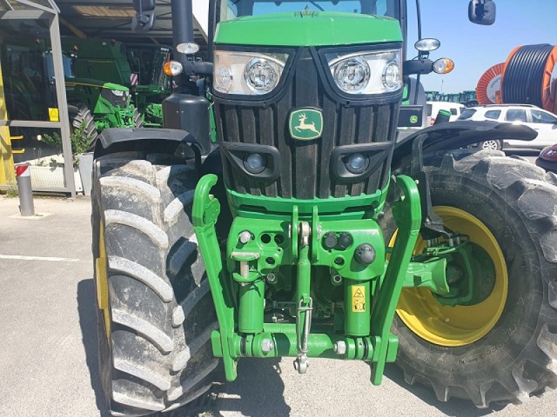 Traktor типа John Deere 6135R, Gebrauchtmaschine в PITHIVIERS Cedex (Фотография 8)