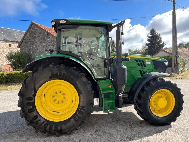 Traktor typu John Deere 6135R, Gebrauchtmaschine v LE PONT CHRETIEN (Obrázek 3)