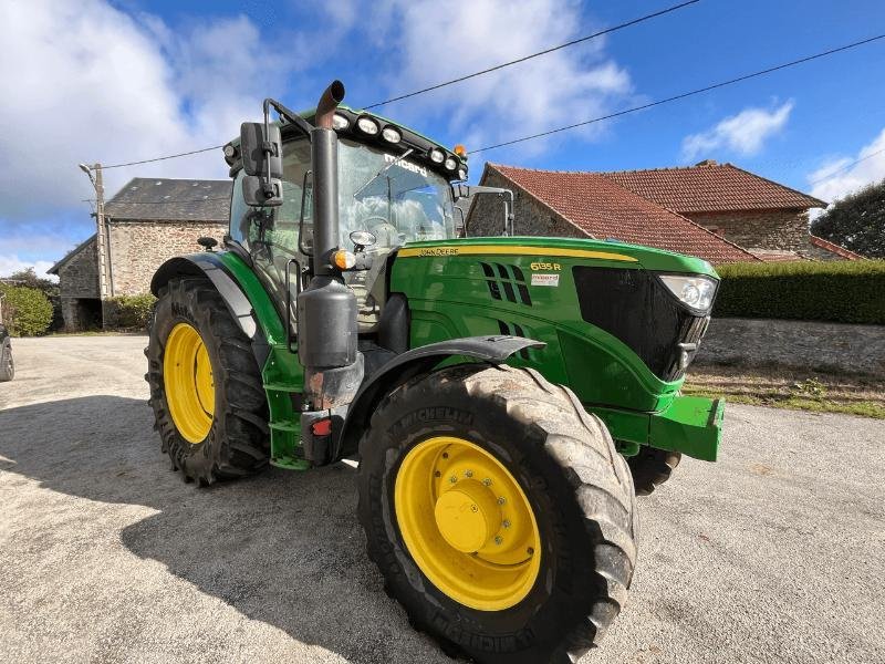 Traktor typu John Deere 6135R, Gebrauchtmaschine v LE PONT CHRETIEN (Obrázek 1)