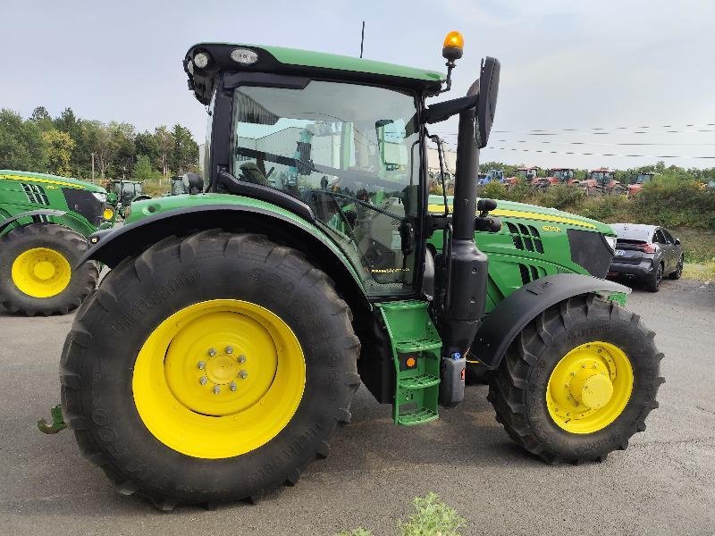 Traktor of the type John Deere 6135R, Gebrauchtmaschine in SAINT GENEST D'AMBIERE (Picture 8)