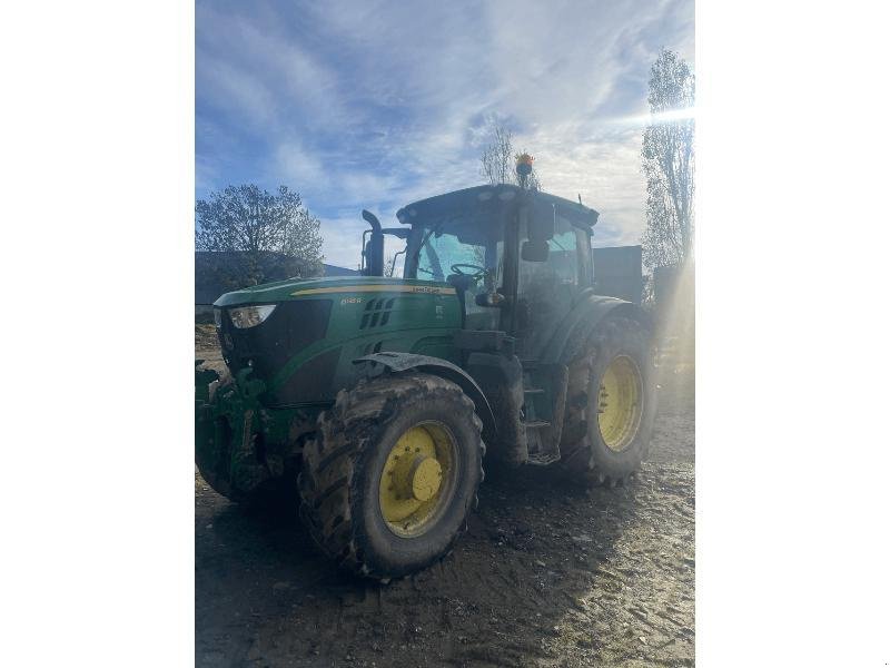 Traktor des Typs John Deere 6135R, Gebrauchtmaschine in SAINT GENEST D'AMBIERE (Bild 2)