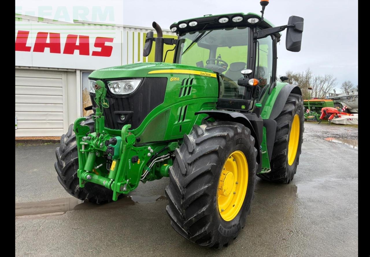 Traktor типа John Deere 6135r, Gebrauchtmaschine в ARNAGE (Фотография 7)