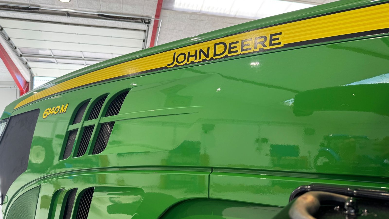 Traktor of the type John Deere 6140M MED TLS AFFJEDRET FORAKSEL, Gebrauchtmaschine in Nørager (Picture 17)