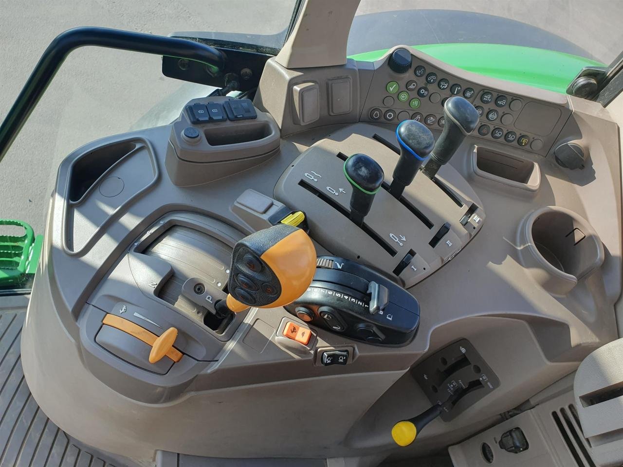 Traktor του τύπου John Deere 6140M, Gebrauchtmaschine σε Niederkirchen (Φωτογραφία 8)