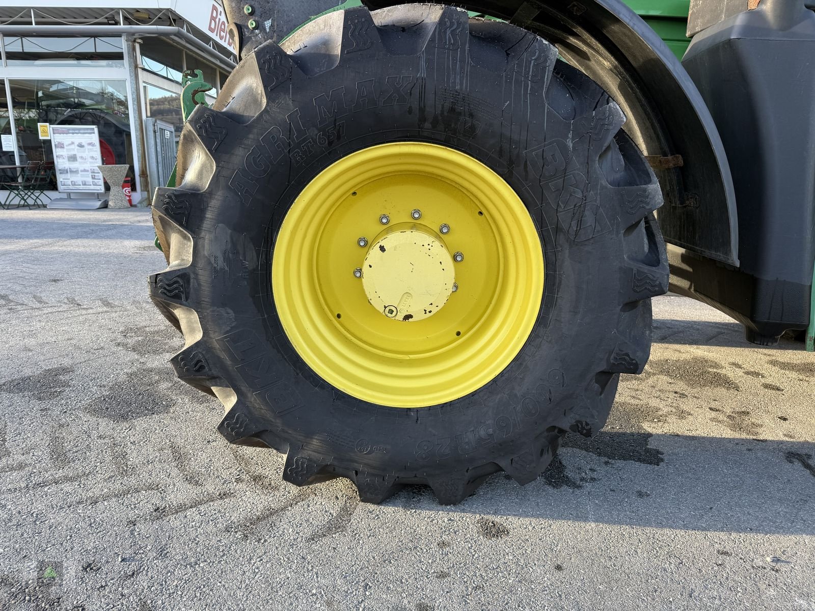 Traktor от тип John Deere 6140R, Gebrauchtmaschine в Markt Hartmannsdorf (Снимка 18)