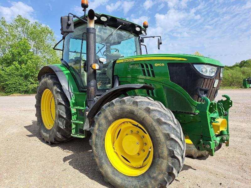 Traktor του τύπου John Deere 6140R, Gebrauchtmaschine σε VERDUN (Φωτογραφία 2)