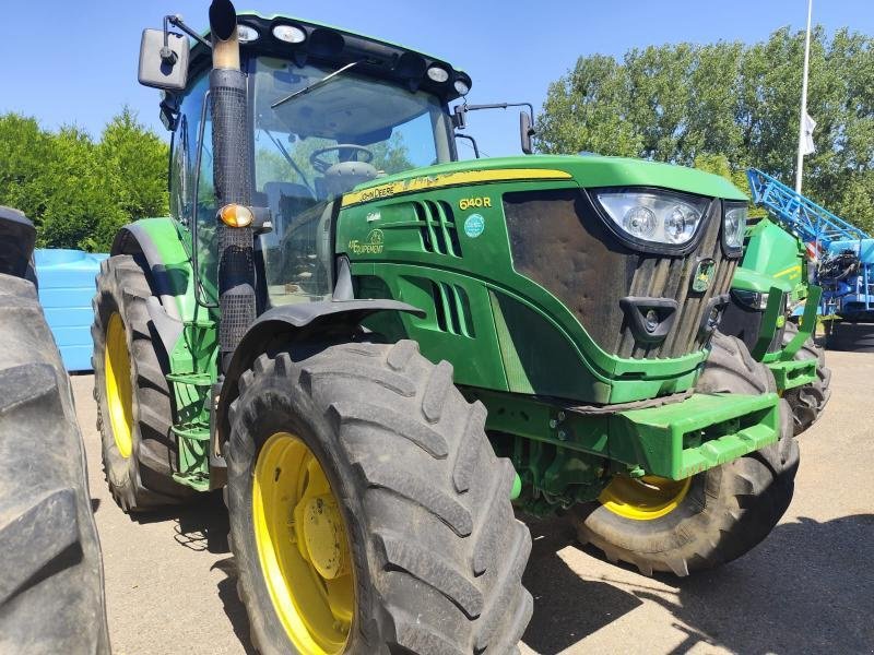 Traktor типа John Deere 6140R, Gebrauchtmaschine в FRONCLES (Фотография 2)