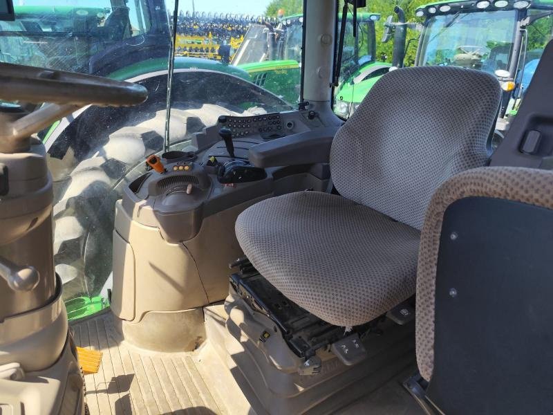 Traktor типа John Deere 6140R, Gebrauchtmaschine в FRONCLES (Фотография 6)