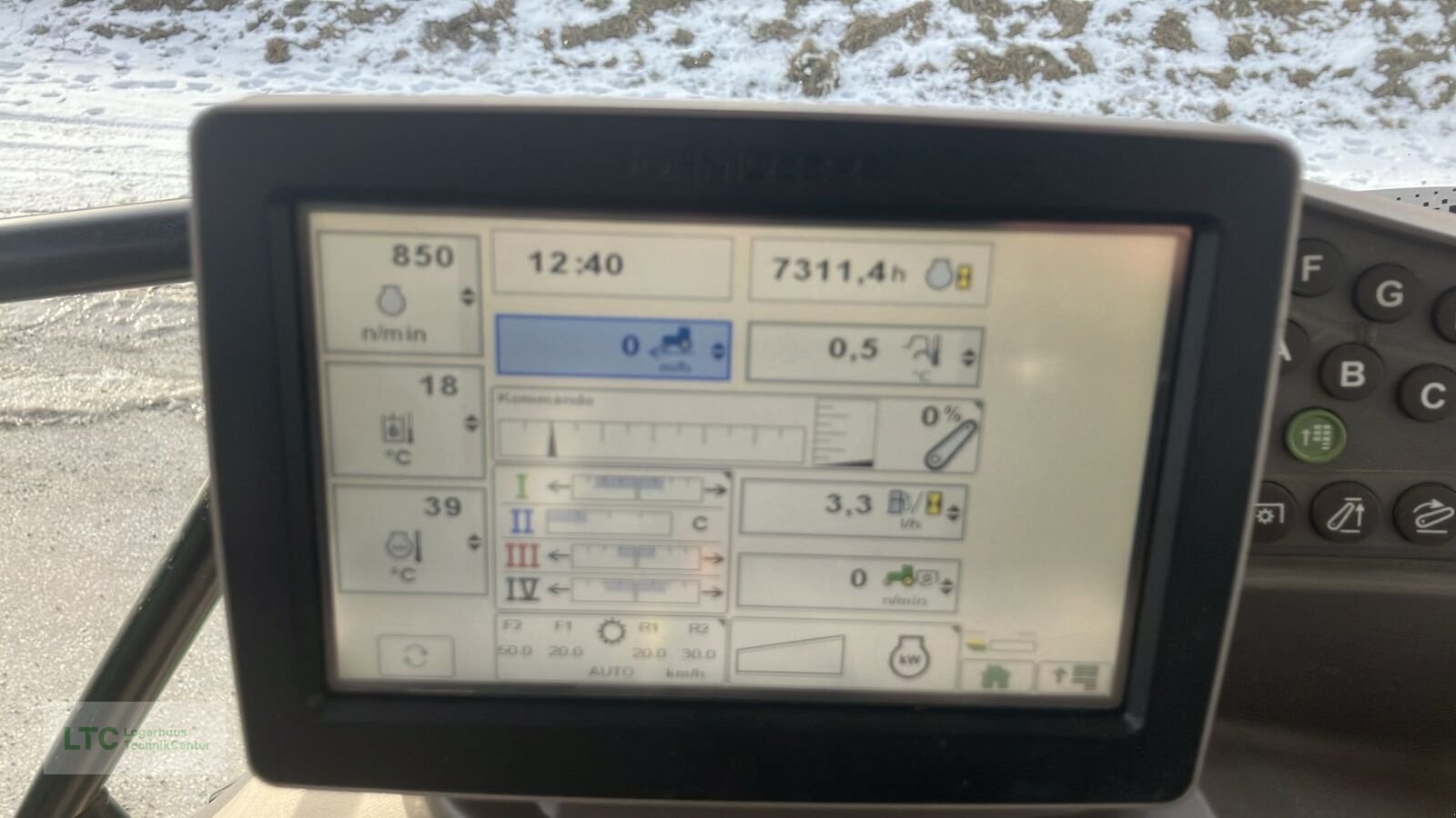 Traktor a típus John Deere 6140R, Gebrauchtmaschine ekkor: Großpetersdorf (Kép 12)