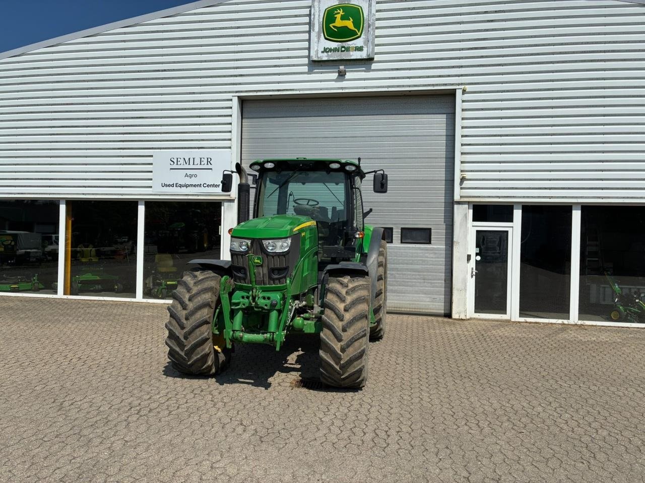 Traktor от тип John Deere 6140R, Gebrauchtmaschine в Trige (Снимка 16)