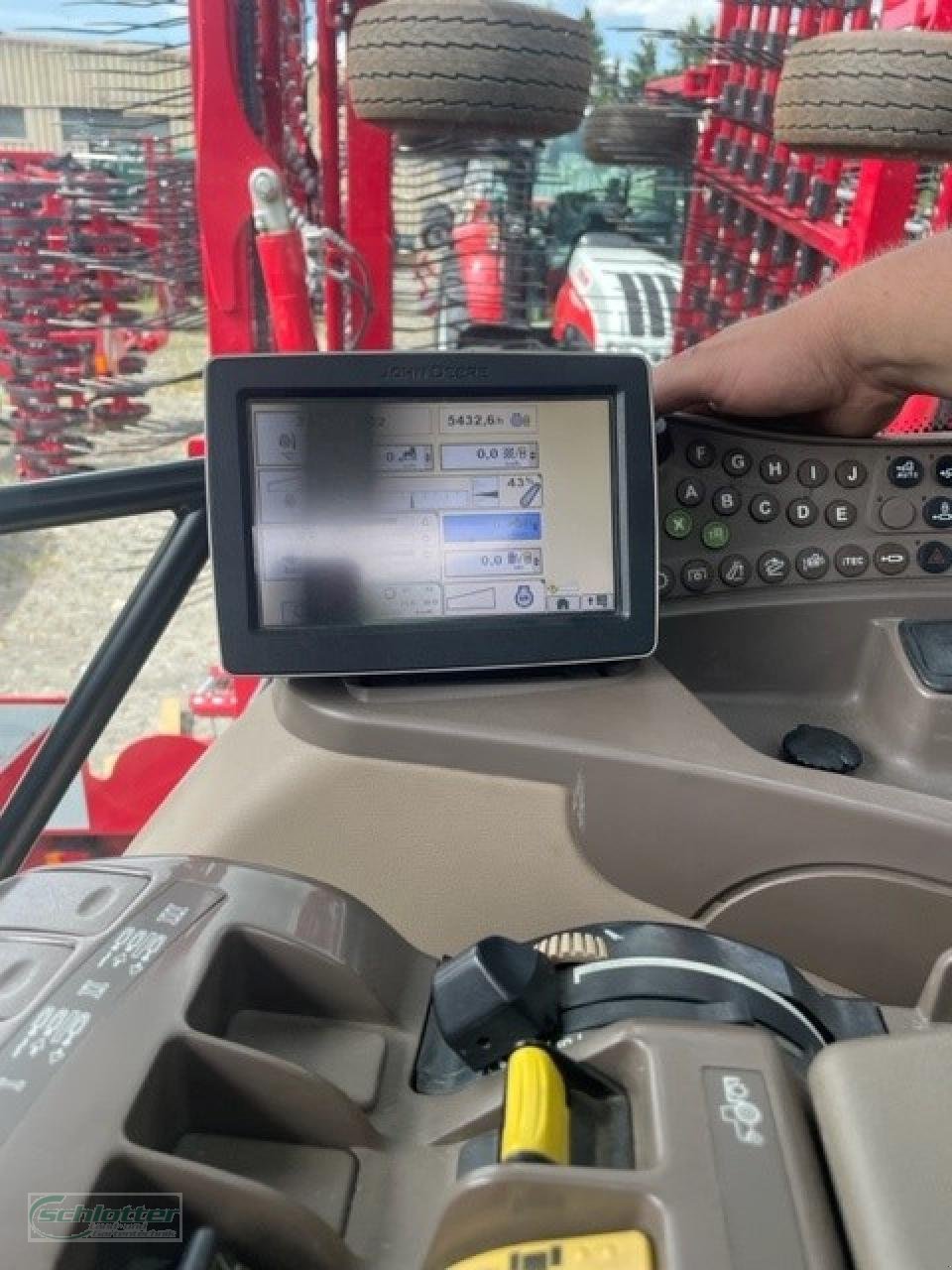 Traktor of the type John Deere 6140R, Gebrauchtmaschine in Idstein-Wörsdorf (Picture 8)