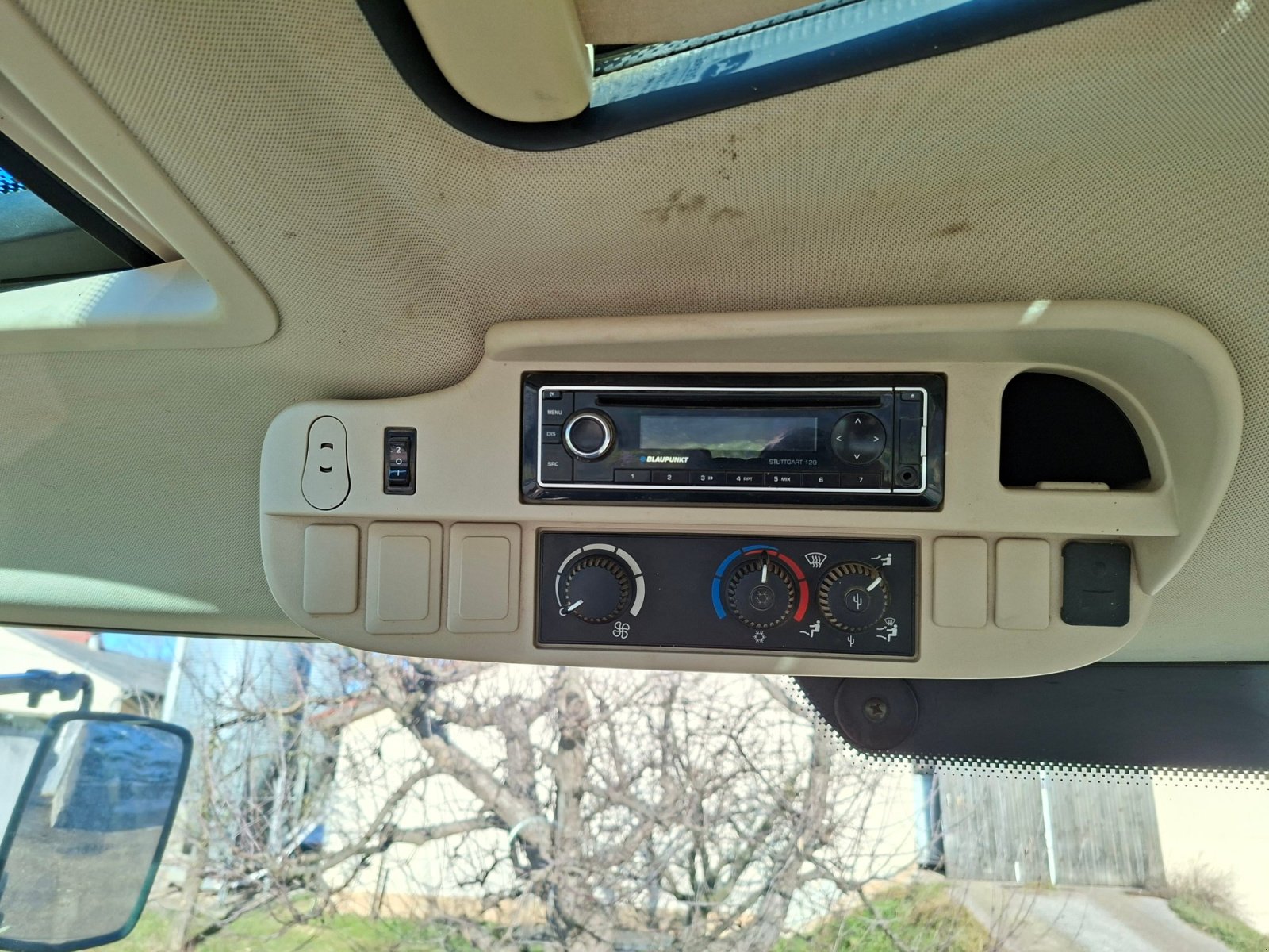 Traktor a típus John Deere 6140R, Gebrauchtmaschine ekkor: Hilpoltstein (Kép 13)