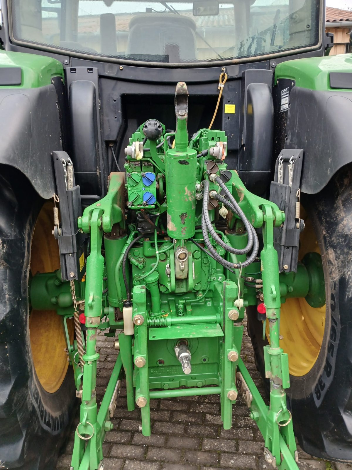 Traktor van het type John Deere 6140R, Gebrauchtmaschine in Riedenheim/ Stalldorf (Foto 2)